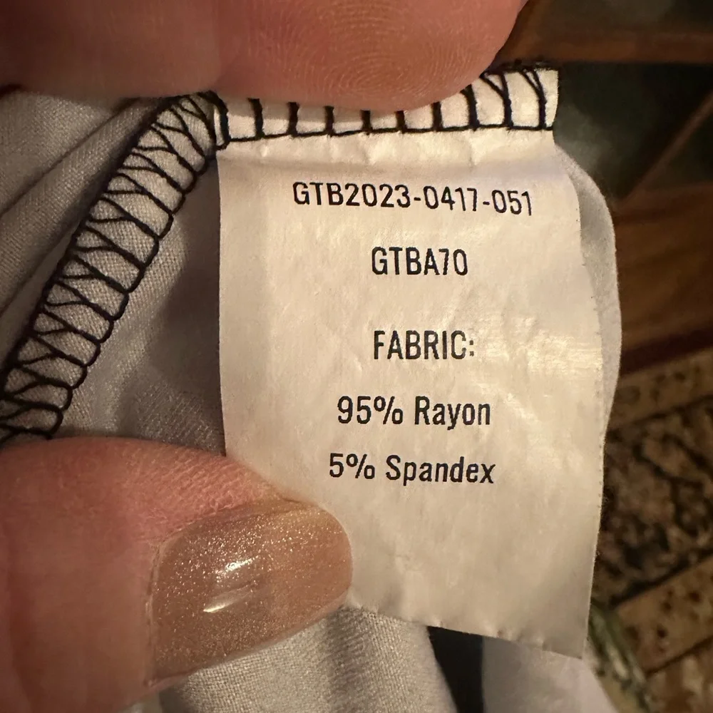 Plus Size 4X vneck stripped top - Picture 7 of 8